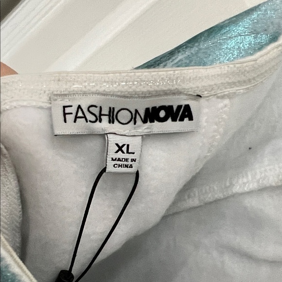 NWT Strapless Metallic Foil Jumpsuit XL - Picture 2 of 14